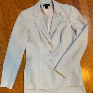 Harold’s baby blue business suit.